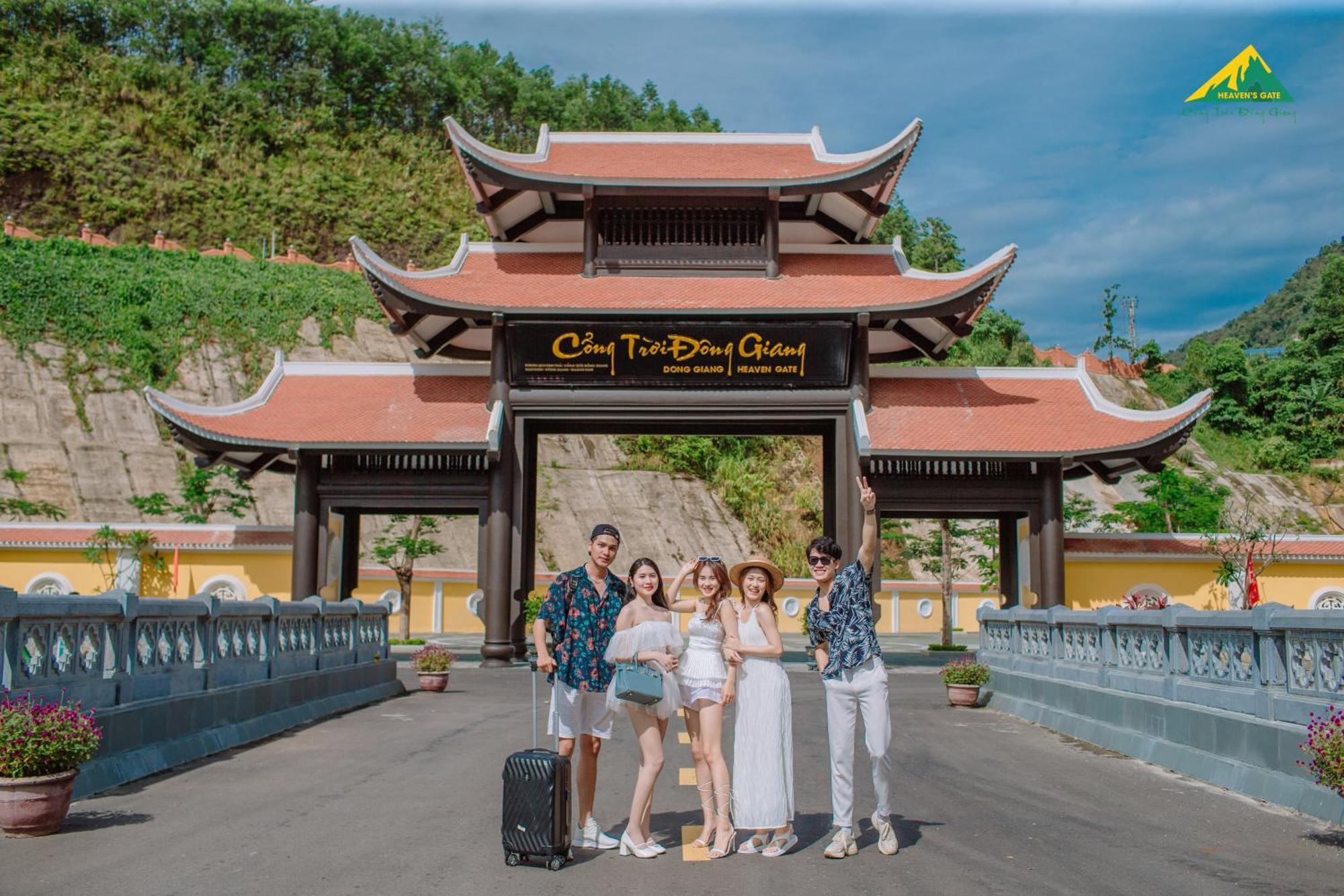 Fivitel Cong Troi Dong Giang - Fivitel Dong Giang Heaven'S Gate Hotel Buitenkant foto