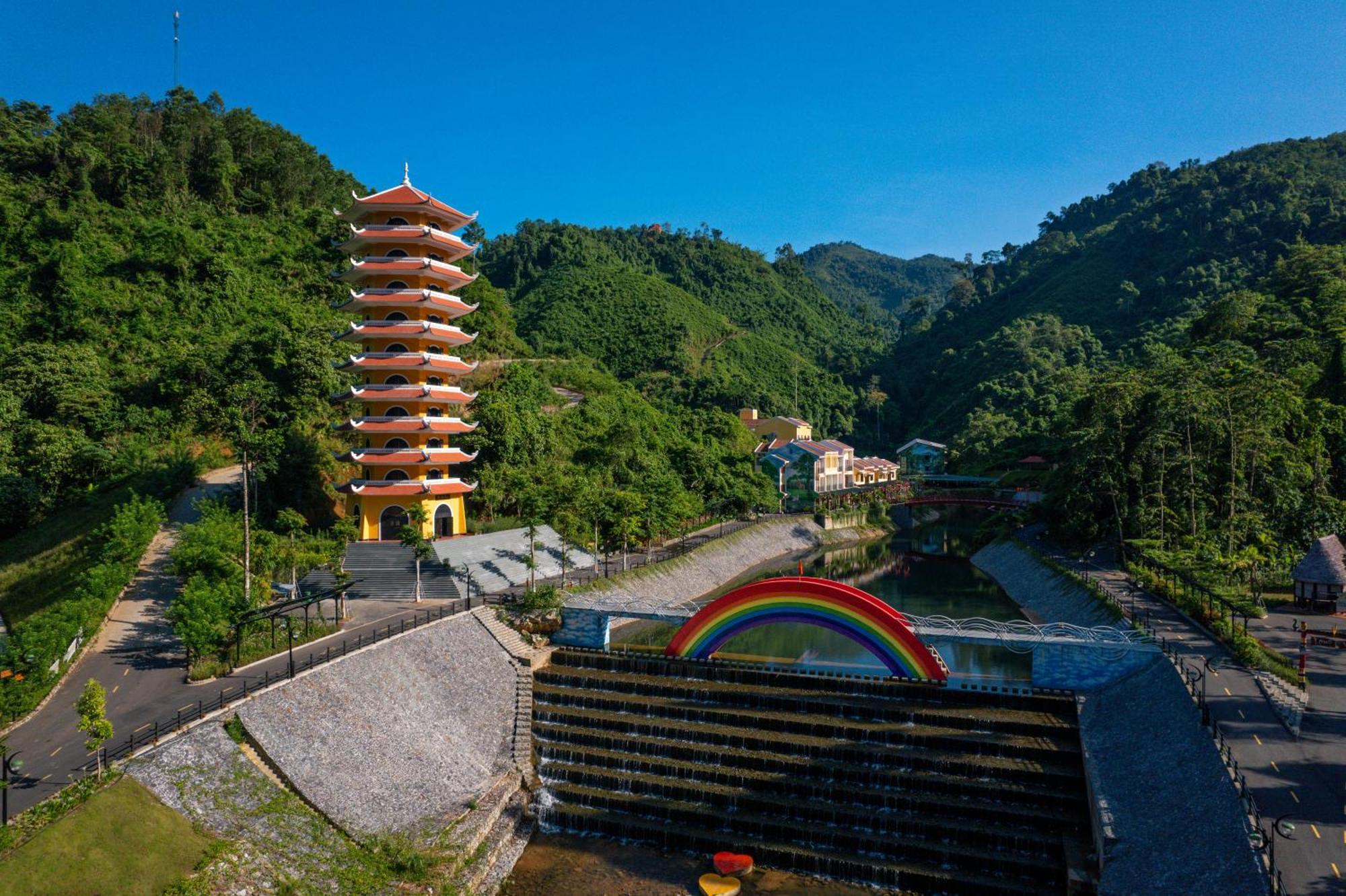 Fivitel Cong Troi Dong Giang - Fivitel Dong Giang Heaven'S Gate Hotel Buitenkant foto